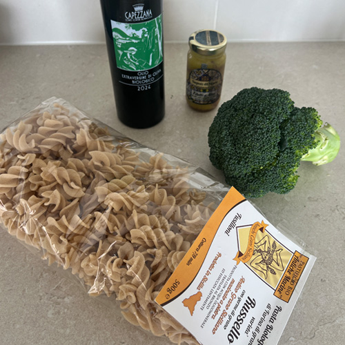 アンティケ・マチーネ　古代小麦のパスタ　フジローニ　材料